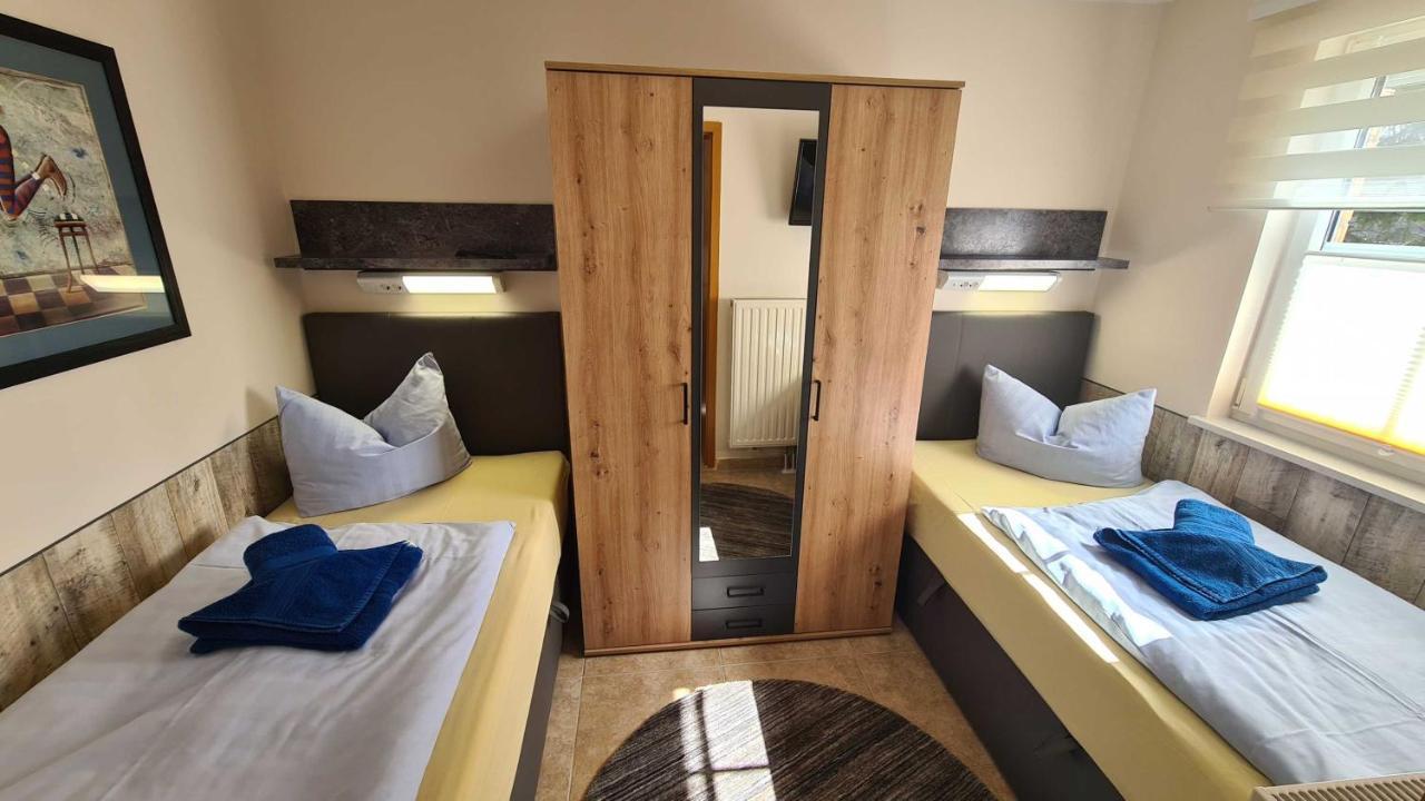 Nr. 9&10 * Ostseebad Binz